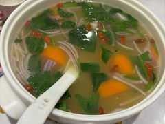 羊肉汤-清真·玛丽亚新疆菜主题餐厅(浙江中路店)