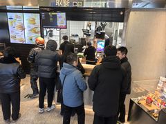 -麦当劳(展览路店)