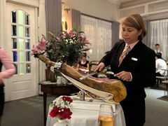 -La Villa French Restaurant