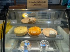 -Chom Cafe and Restaurant