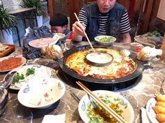 -渝大狮毛肚老火锅(遂宁万达店)