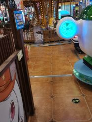 -卡通尼乐园(五彩世界店)