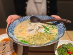 -荣家黄鱼面(前滩太古里店)