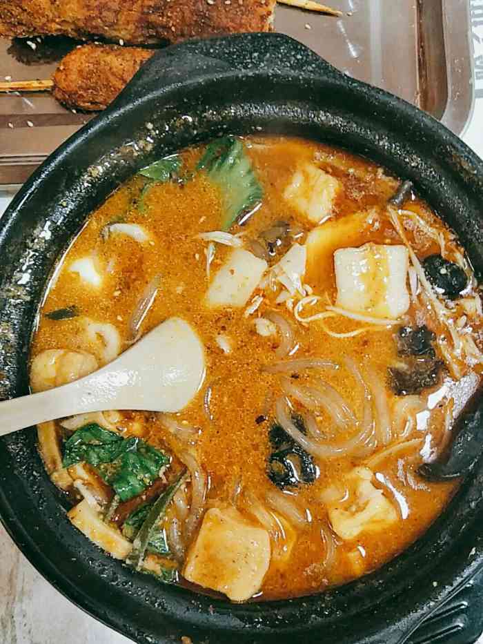 长春老式砂锅麻辣烫-"突然想吃黏糊糊的麻辣烫,就在家附近搜索了.