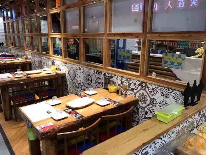 江城老胖串店(爱建店)-"天气逐渐转暖,眼看又到了吃烧烤的季节,在.