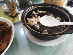 药膳老母鸡汤-胡老三家土菜馆·老店地方特色菜·招牌茅山地锅老鹅