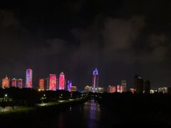 -万绿园