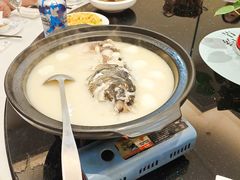 -香山湖家家宴(中山陵店)