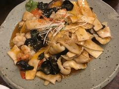-萨拉伯尔(燕莎友谊商城店)