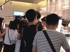 等位区-喜茶(深圳东门1234店)
