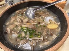平菇肉片汤-笨罗卜浏阳菜馆(太平街店)