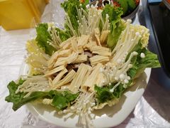 -霄汉牛三鲜湖北砂锅菜(万松园2店)