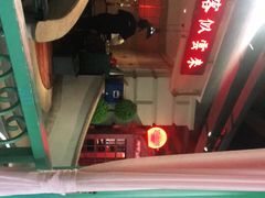 -沪小胖小龙虾(淮海中路旗舰店)