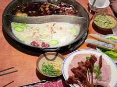 -周小明火锅(黑金冠社区店)