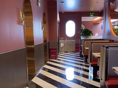 -辣八香新疆孜然串烤火锅(环球港店)