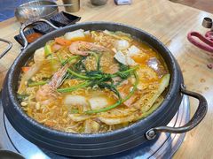 章鱼海鲜部队火锅-牛信亭韩国料理·炭火烤肉(紫藤路店)