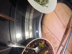 -挂旗柴锅鸡(蚌山区嘉年华店)