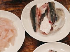 -正能量脆肉鲩火锅