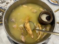 -朴小妹人参鸡汤火锅(长白山万达店)