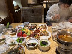 -雍和会海鲜姿造自助(湖东路店)