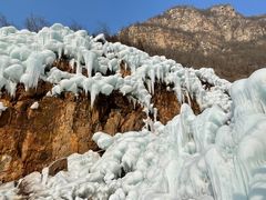 -大平台龙居瀑布旅游区