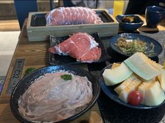 -湊湊火锅·茶憩(南京东路悦荟店)