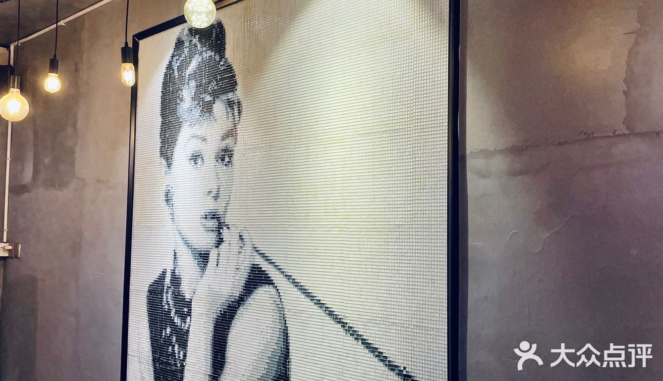 现在越来越难遇到好吃的烧烤，这家算是值得跑一趟的