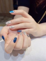 -桃色美甲沙龙