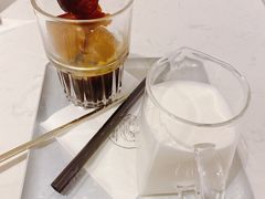 董小姐冰熊拿铁-董小姐咖妃·咖啡·简餐.意面(松江大学城店)