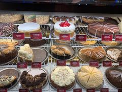 -The Cheesecake Factory(baldwin avenue)