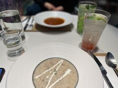 鲜菌蘑菇浓汤-乔泰勒JOETYLER西餐厅(曲江店)