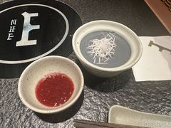 -三出山火锅(南京万象天地店)