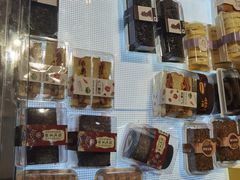 零售区-老鼎丰(靖宇街总店)