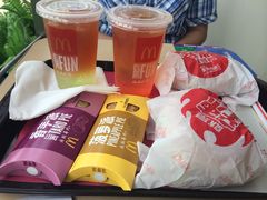 麦辣鸡腿汉堡-麦当劳(展览路店)