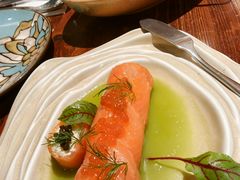 烟熏挪威三文鱼卷配红鱼籽酱-格鲁·秀色Georgia’s Feast