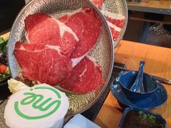 -湊湊火锅·茶憩(南京东路悦荟店)