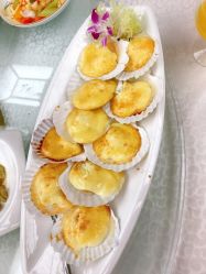 芝士焗扇贝-中茵皇冠假日酒店·宴会厅