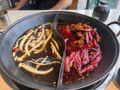 -憨铁匠老火锅(龙岗万科里店)