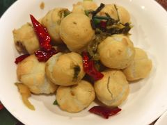 酸菜炒汤团-蜗牛小馆醉乡民谣云南菜(惠新西里店)