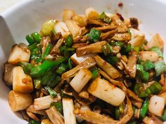 -味上湘菜馆(岳麓山店)