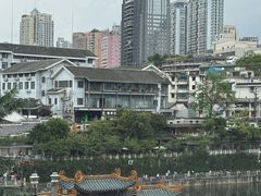 -包整·丝娃娃(一览甲秀楼风景店)