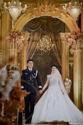 -拉瑞娜LaReine婚纱礼服高级定制