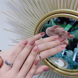 -花系美·美甲美睫精品店