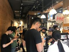 -茶颜悦色(嘉顿一楼吉时赏味游园会店)