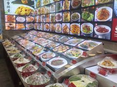 -亲回家吃饭餐厅(黄陂店)