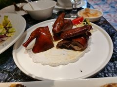 玻璃脆皮乳鸽皇-新雅(丰盛里店)