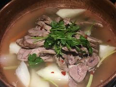 枸杞养生滩羊涮肉锅-羊肉街口老银川滩羊涮肉馆