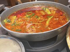 -万重锦·人文川菜馆(骡马市店)