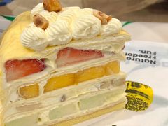 应季白巧水果千层-PAOPAO Bakery&Café(港汇店)