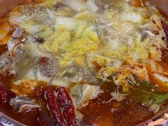 -虾弄弄海派小龙虾·牛羊蝎子火锅